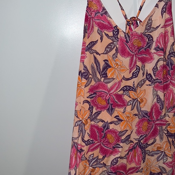 Floral Maxi Dress - Picture 2 of 3